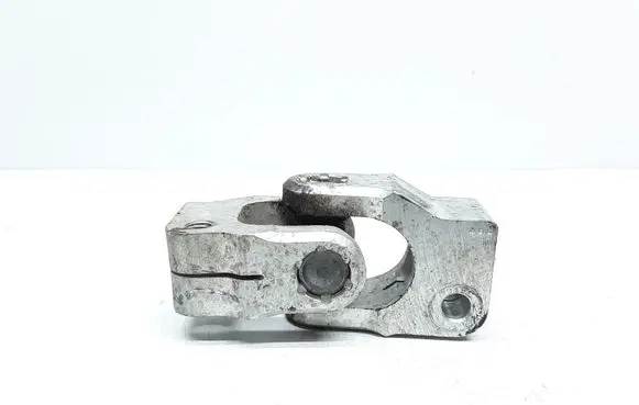 Volvo XC90 Steering column universal joint 