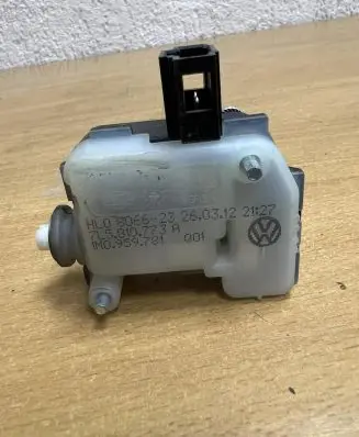Porsche Panamera (970) Fuel tank cap lock 7L5810773A D8868