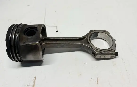 KIA Ceed Connecting rod/conrod