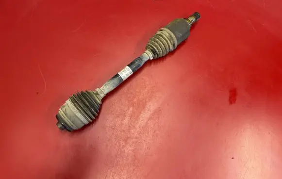 BMW X3 G01 Front driveshaft 8643183