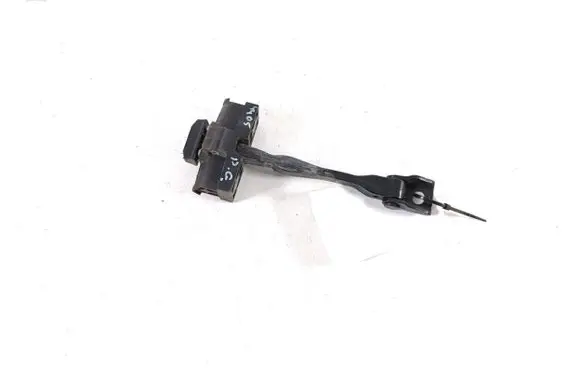 BMW 2 F46 Rear door check strap stopper 7404901