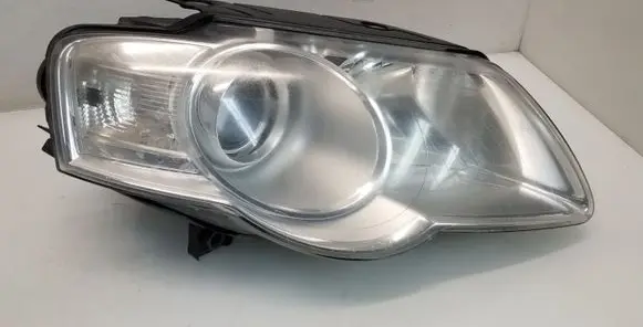 Volkswagen PASSAT B6 Headlight/headlamp 3C0941006J