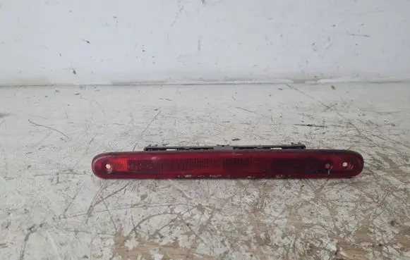 Peugeot 107 Third/center stoplight