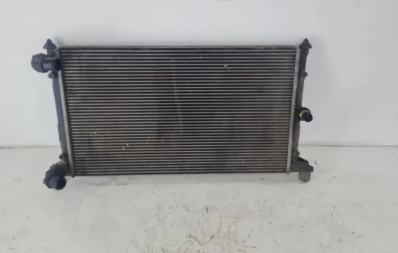 Seat Alhambra (Mk1) Coolant radiator 7M3121253B