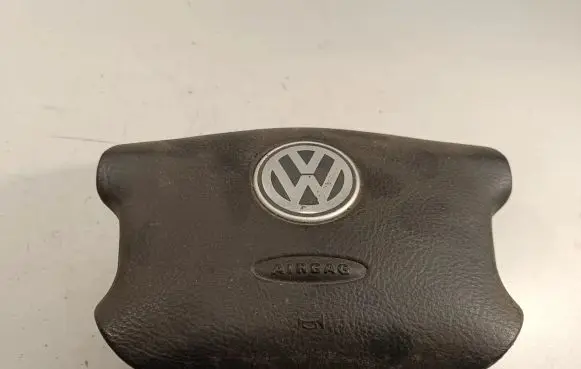 Volkswagen Golf IV Steering wheel airbag 3B0880201BM