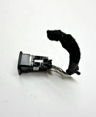 Renault Kadjar Hazard light switch 252900624R 10108023