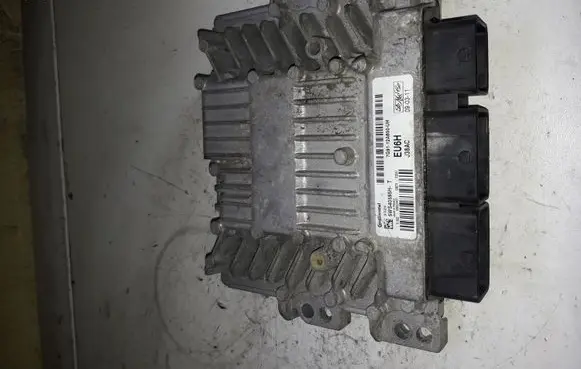 Ford Focus Engine control unit/module 5WS40595H