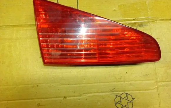 Peugeot 607 Rear/tail lights