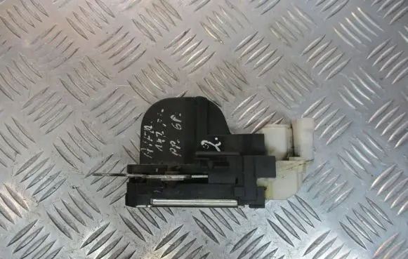 Alfa Romeo 147 Front door lock