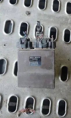 Toyota Corolla E110 Fuel injection control unit/module 8987120030 1310001041