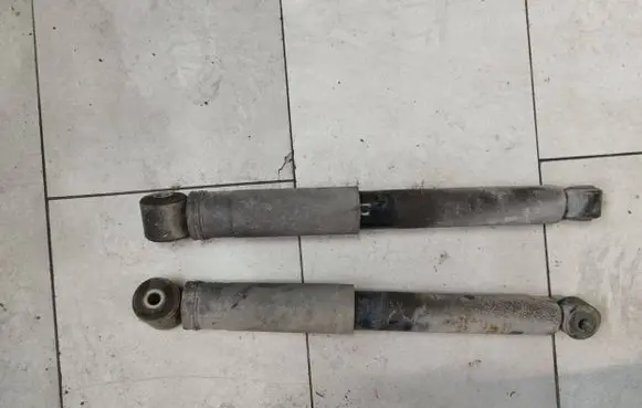 Renault Trafic III (X82) Rear shock absorber/damper