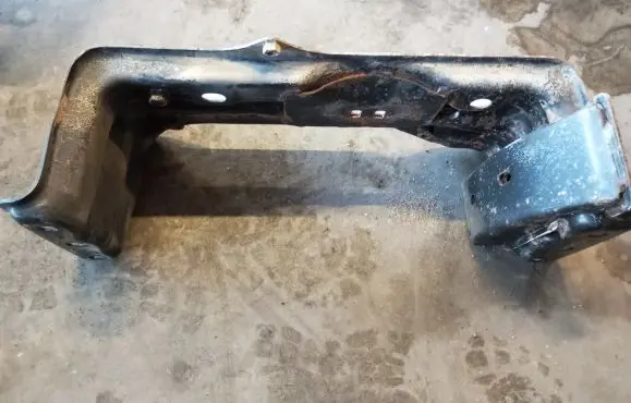 Jeep Grand Cherokee Engine mounting bracket 25414 2394