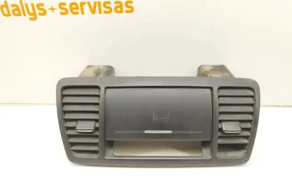 Subaru Legacy Glove box central console 