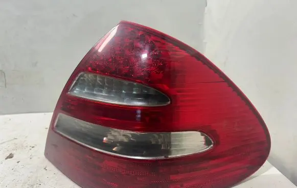 Mercedes-Benz E W211 Rear/tail lights