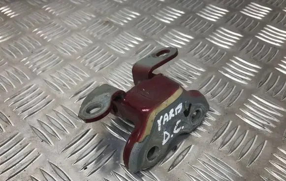 Toyota Yaris Rear door upper hinge