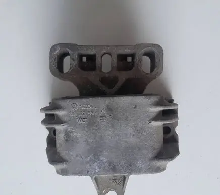 Volkswagen Golf IV Engine mount bracket 1J0199555