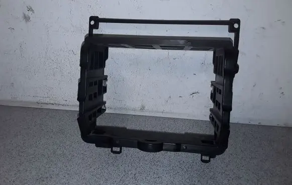 Radio/GPS head unit trim