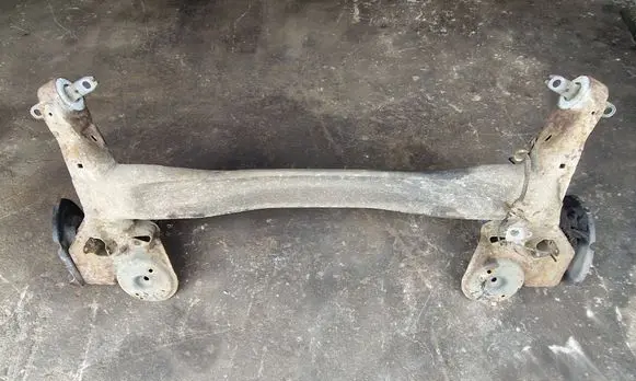 Peugeot 308 Rear axle beam