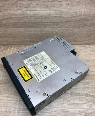BMW 5 E60 E61 CD/DVD changer 6938975 Used