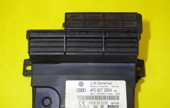 Audi A6 S6 C6 4F Power management control unit 4F0907280A 4F0910280