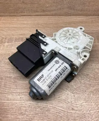 Seat Altea Rear door window regulator motor 5P0839402 BRF