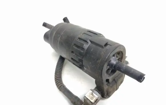 Volkswagen Cross Polo Windscreen/windshield washer pump 1K6955651