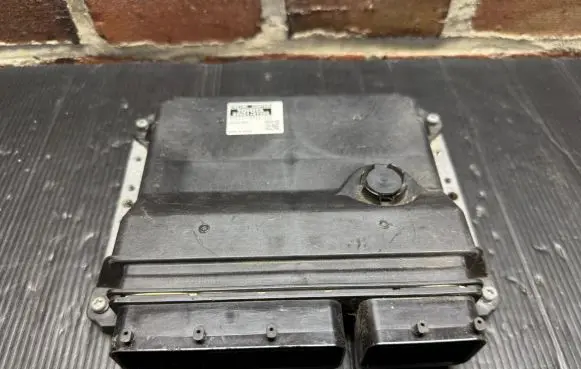 Toyota Prius (XW30) Engine control unit/module 8966147200