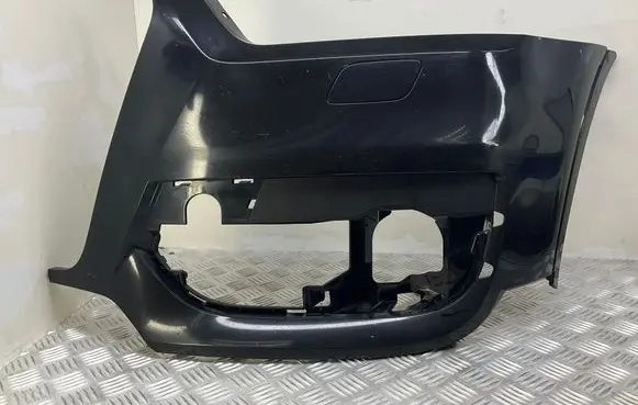 Audi Q3 8U Front bumper corner part panel trim 8U0807437B 8U0807437R