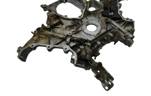 Toyota Land Cruiser (J200) Timing chain cover 