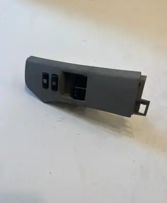 Toyota Yaris Electric window control switch 9700z88