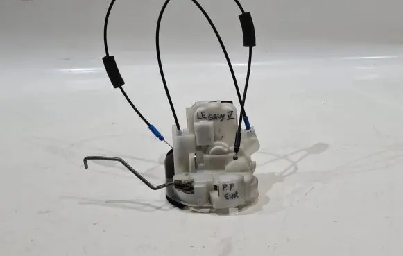 Subaru Legacy Front door lock