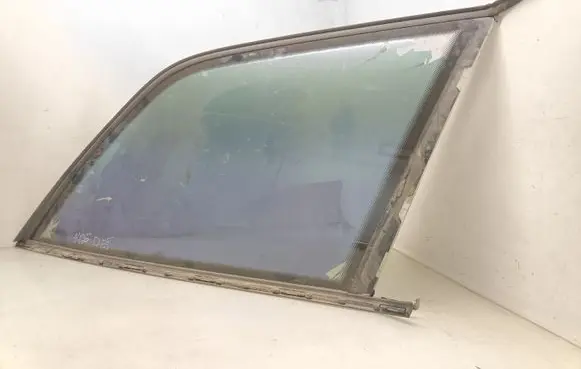 Audi A6 S6 C4 4A Rear side window AS2