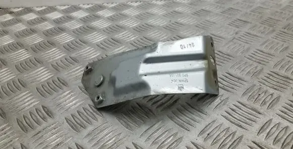 Seat Altea Fender mounting bracket 5P0821136