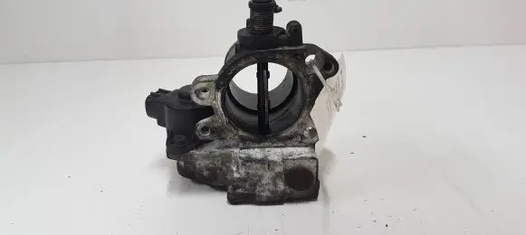 Toyota Avensis T250 Throttle valve 8967221020