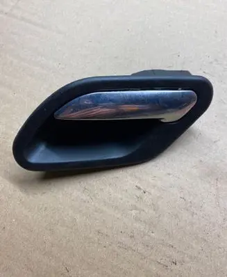 BMW 5 E39 Front door interior handle 7032925