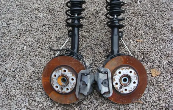 Mini Cooper Countryman R60 Front wheel hub spindle knuckle 9807009