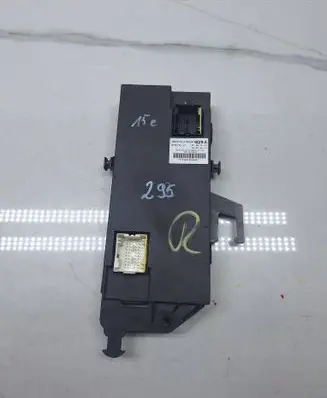Renault Espace - Grand espace IV Comfort/convenience module 8200414829A 28032118A 2118507830094