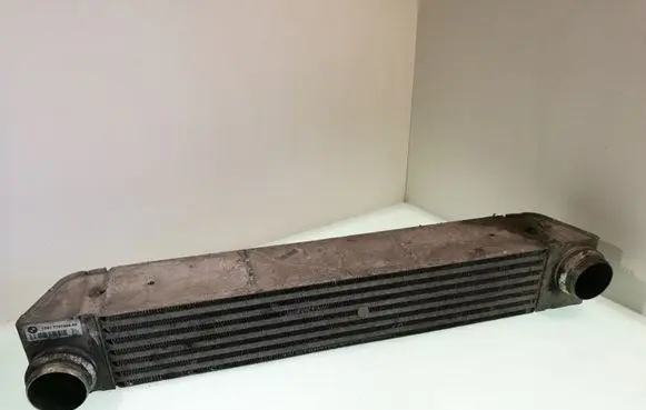 BMW 5 E60 E61 Intercooler radiator 7787446 17517787446 1751778744605