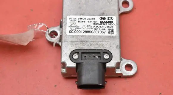 KIA Magentis Engine control unit/module ECU 95690-2E310