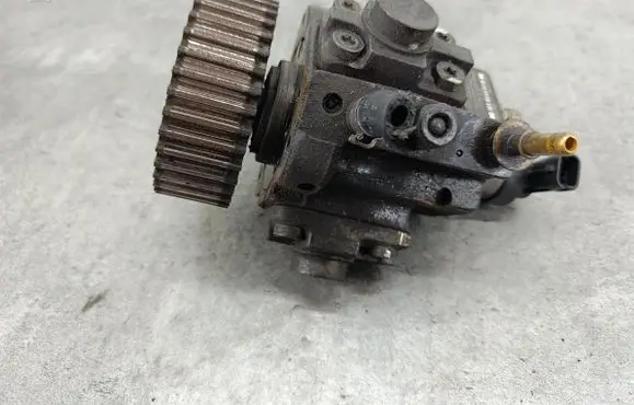 Fiat Doblo Fuel injection high pressure pump 55230112