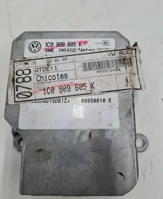 Volkswagen Fox Airbag control unit/module 1C0909605K
