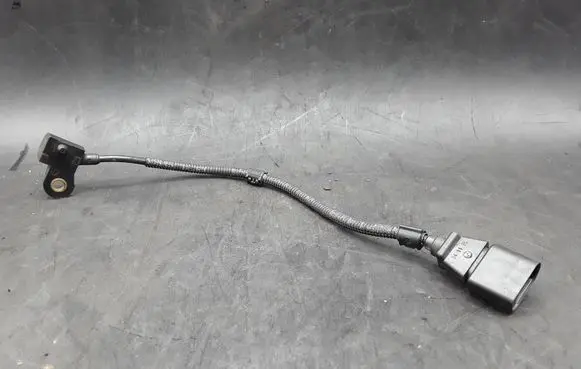 Volkswagen Golf IV Crankshaft position sensor 9805940