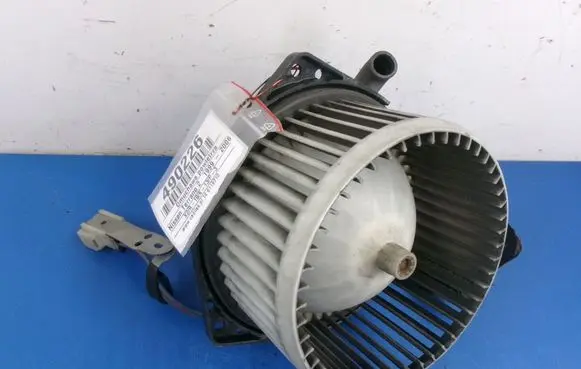 Nissan Terrano Heater fan/blower 4872530350