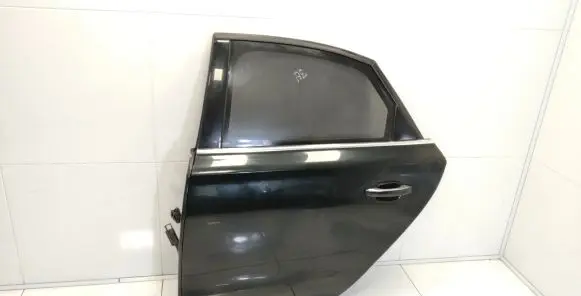 Audi A8 S8 D4 4H Rear door