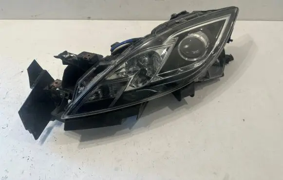 Mazda 6 Headlight/headlamp