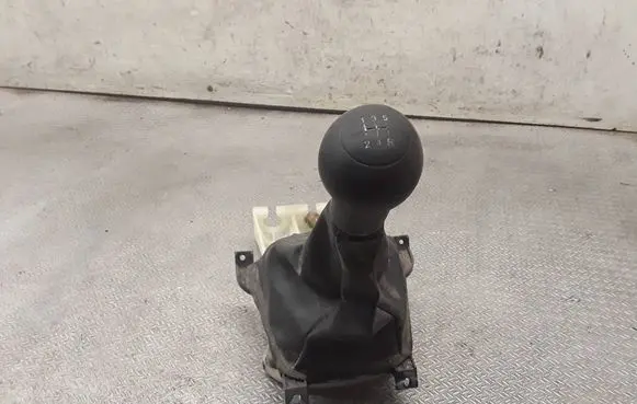 Honda HR-V Gear shifter/selector 