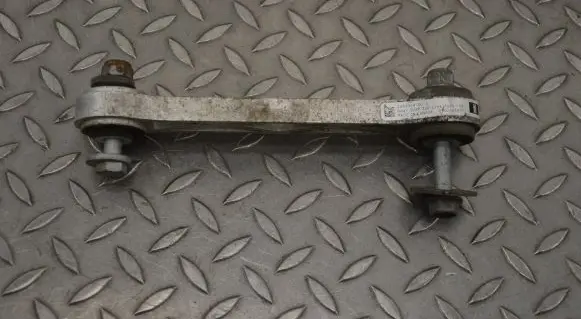 Tesla Model S Rear upper control arm/wishbone 104396400C