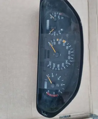 Mercedes-Benz C W202 Speedometer (instrument cluster) 110.008.937