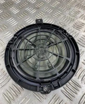 Peugeot 3008 II Front door speaker 9806071080