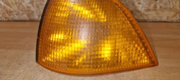 BMW 3 E36 Front indicator light 1393277